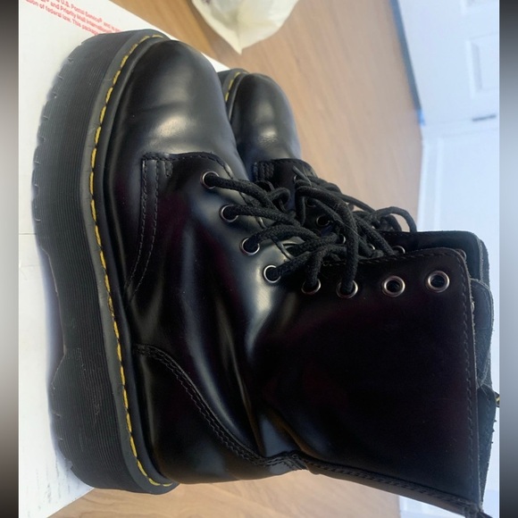 Dr Martens - Picture 3 of 8
